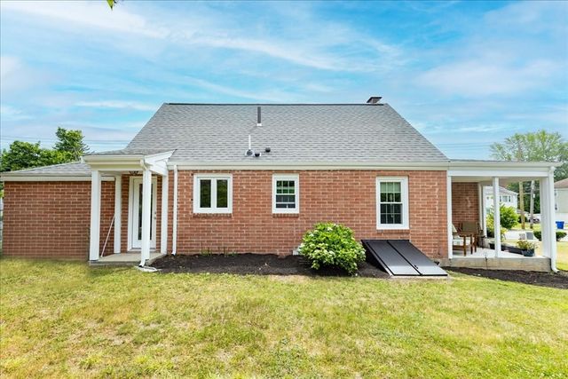 47 Cherry St, Newton, MA 02465