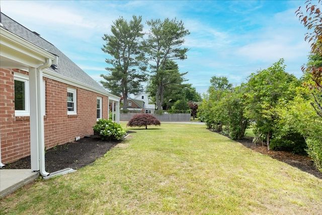 47 Cherry St, Newton, MA 02465