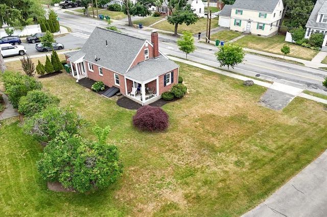 47 Cherry St, Newton, MA 02465