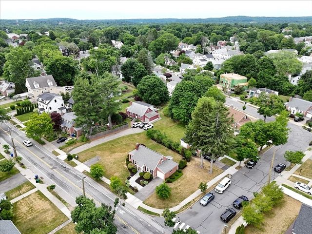 47 Cherry St, Newton, MA 02465