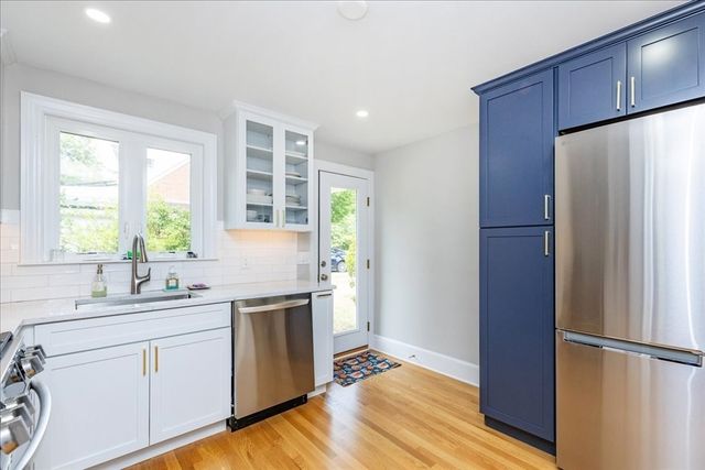 47 Cherry St, Newton, MA 02465