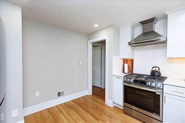 47 Cherry St, Newton, MA 02465