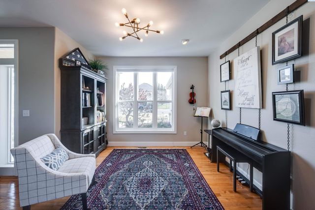 1215 Sunnyside Dr, Pullman, WA 99163