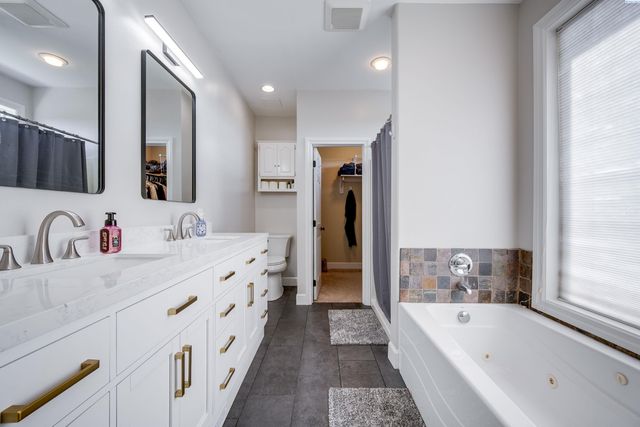 1215 Sunnyside Dr, Pullman, WA 99163