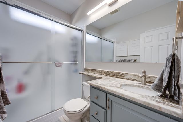 1215 Sunnyside Dr, Pullman, WA 99163