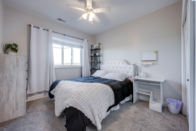 1215 Sunnyside Dr, Pullman, WA 99163