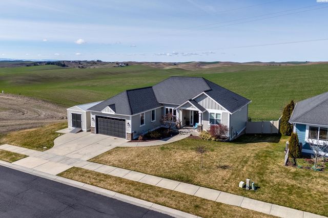 1215 Sunnyside Dr, Pullman, WA 99163