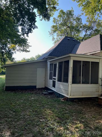 109 S Vine Avenue, Cleveland, OK 74020