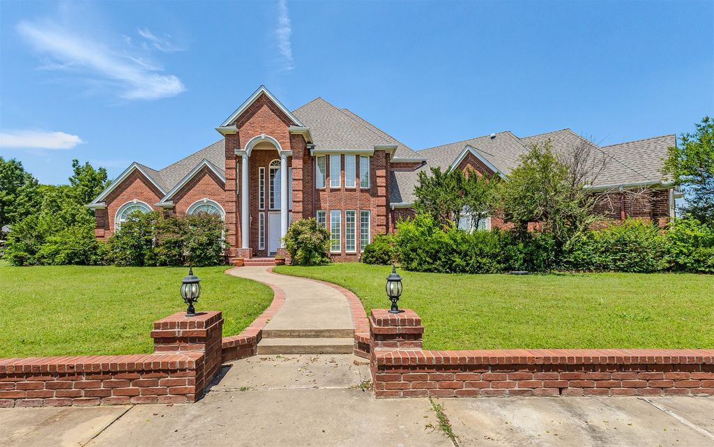 3107 Harris Street, Gainesville, TX 76240