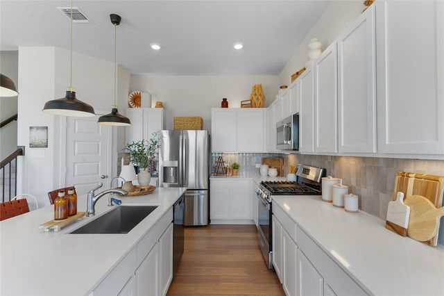 13717 Tucker Hedge PASS, Elgin, TX 78621