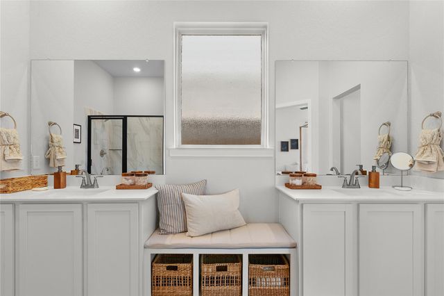 13717 Tucker Hedge PASS, Elgin, TX 78621