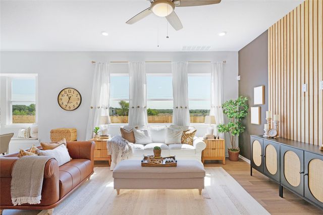 13717 Tucker Hedge PASS, Elgin, TX 78621