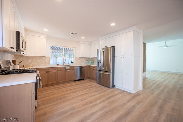 3915 East Reno Avenue, Las Vegas, NV 89120