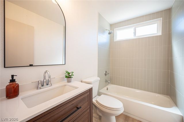 3915 East Reno Avenue, Las Vegas, NV 89120