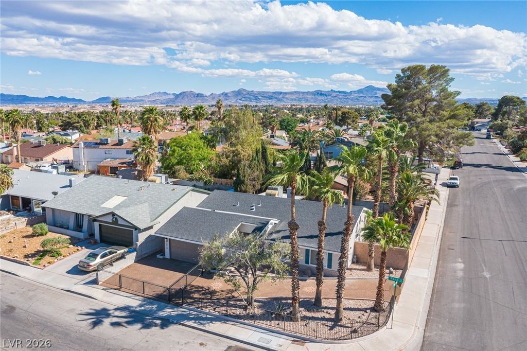 3915 East Reno Avenue, Las Vegas, NV 89120
