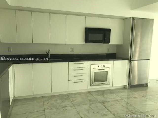 92 SW 3rd St 1409, Miami, FL 33130
