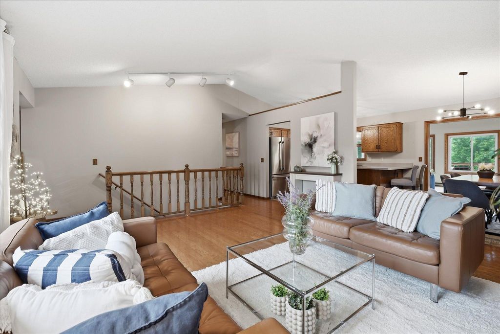 15410 Danville Avenue W, Rosemount, MN 55068 — photo 3