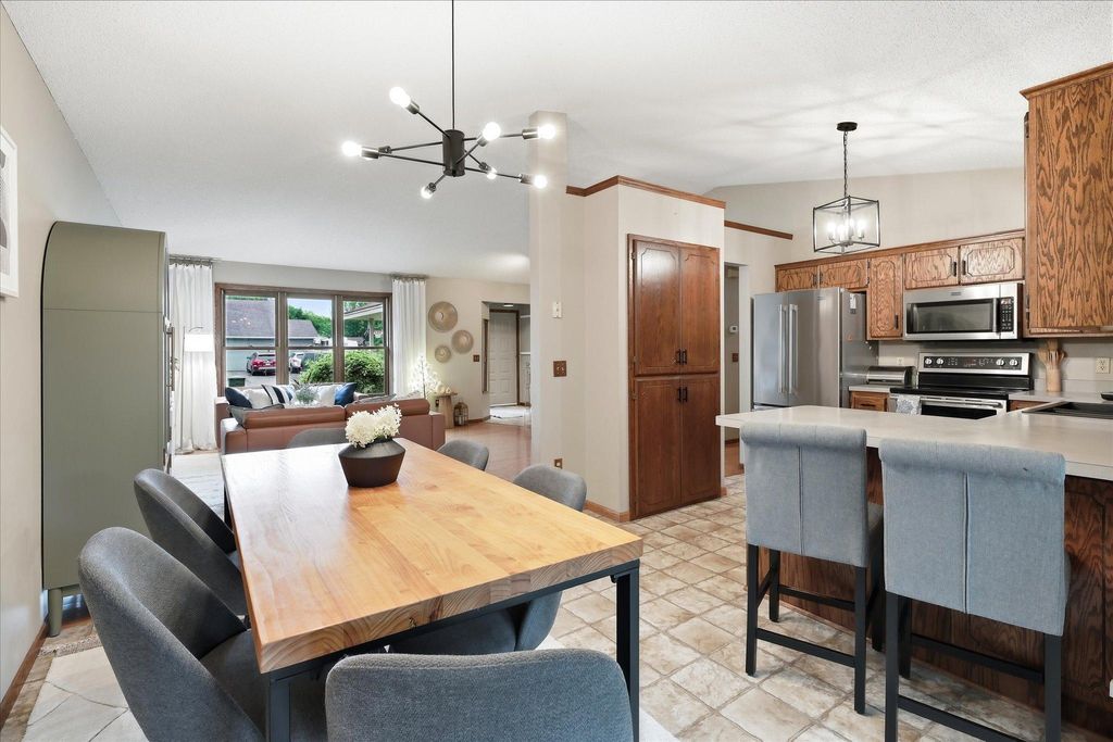 15410 Danville Avenue W, Rosemount, MN 55068 — photo 4