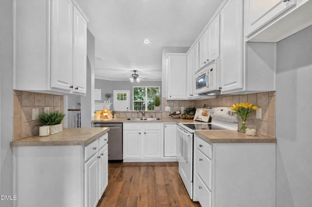 5316 Crescentview Parkway, Raleigh, NC 27606