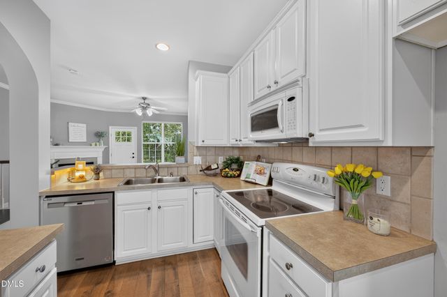 5316 Crescentview Parkway, Raleigh, NC 27606