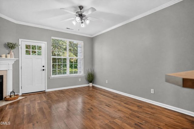 5316 Crescentview Parkway, Raleigh, NC 27606