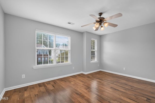 5316 Crescentview Parkway, Raleigh, NC 27606