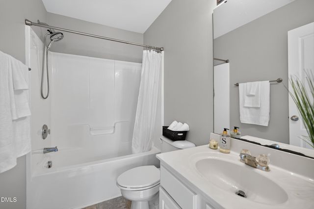 5316 Crescentview Parkway, Raleigh, NC 27606