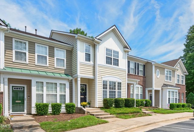 5316 Crescentview Parkway, Raleigh, NC 27606