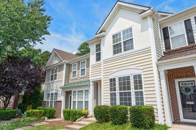 5316 Crescentview Parkway, Raleigh, NC 27606