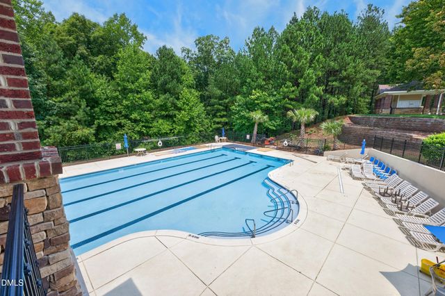 5316 Crescentview Parkway, Raleigh, NC 27606