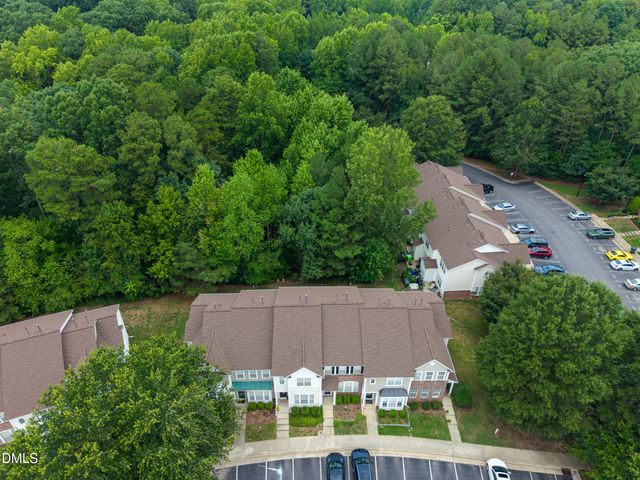5316 Crescentview Parkway, Raleigh, NC 27606