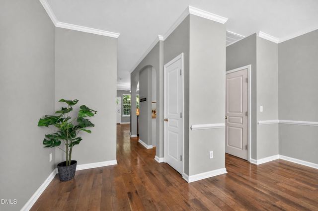 5316 Crescentview Parkway, Raleigh, NC 27606