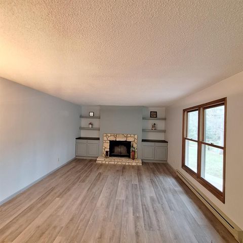 103 Saddle Ridge, Portage, WI 53901