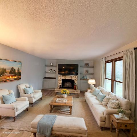 103 Saddle Ridge, Portage, WI 53901