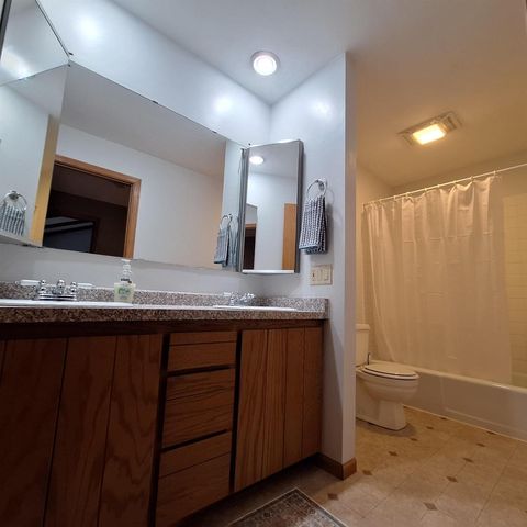 103 Saddle Ridge, Portage, WI 53901