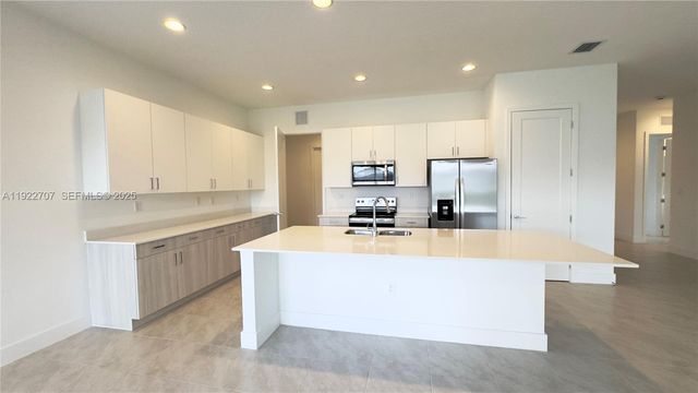 5089 PENELLA AVE, Ave Maria, FL 34142