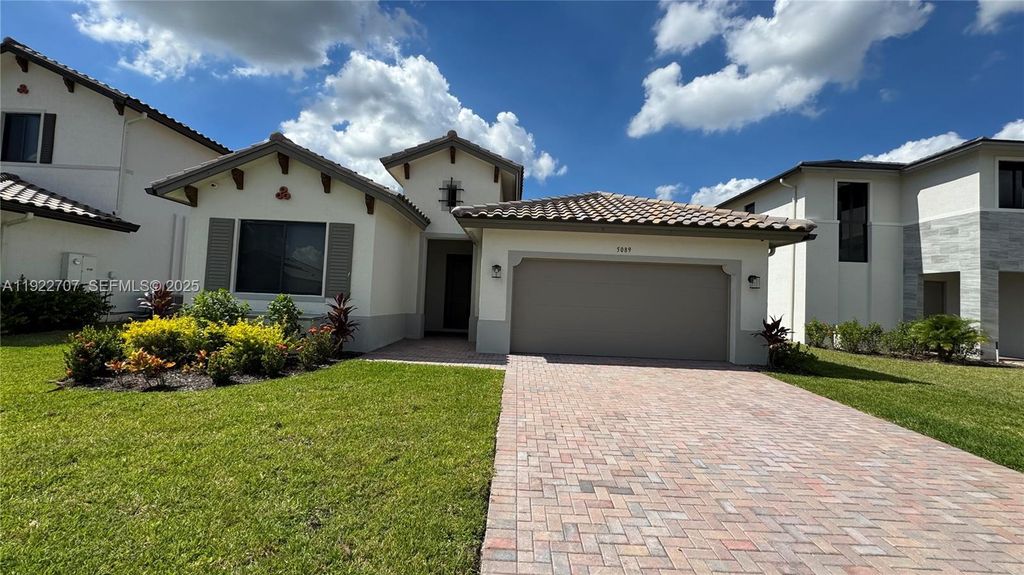 5089 PENELLA AVE, Ave Maria, FL 34142