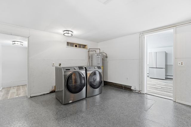 6422 49th Street N, Oakdale, MN 55128