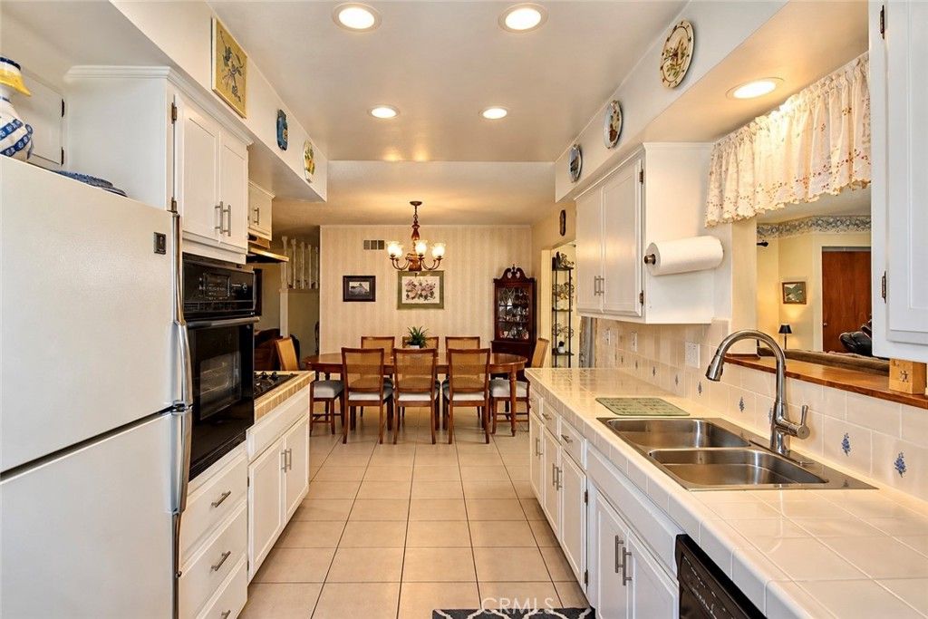628 S Starboard Street, Santa Ana, CA 92704 — photo 4