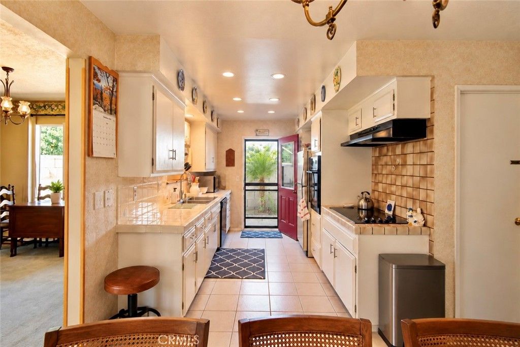 628 S Starboard Street, Santa Ana, CA 92704 — photo 5