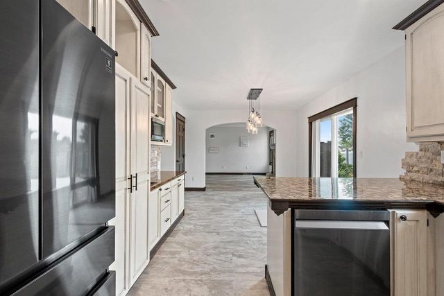 399 WATERVIEW ROAD, De Pere, WI 54115