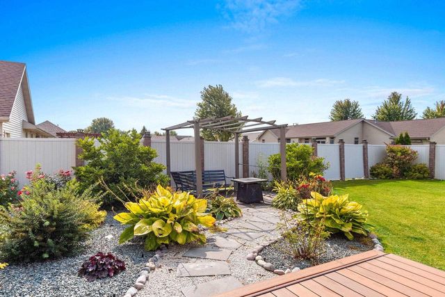 399 WATERVIEW ROAD, De Pere, WI 54115