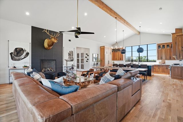 12 Crocket Valley Court, Strawn, TX 76475