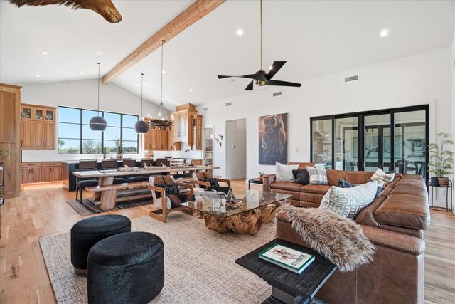 12 Crocket Valley Court, Strawn, TX 76475