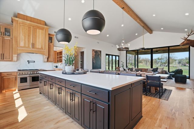 12 Crocket Valley Court, Strawn, TX 76475