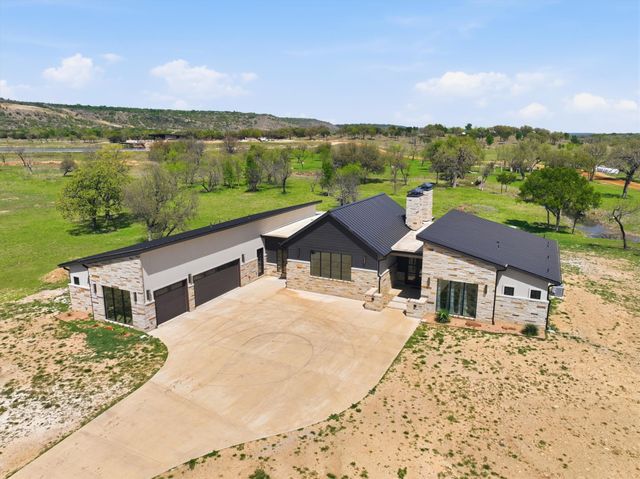 12 Crocket Valley Court, Strawn, TX 76475