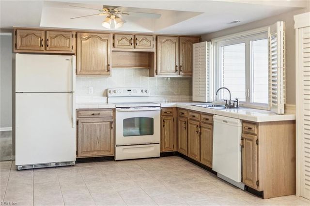 944 Adelphi RD, Virginia Beach, VA 23464