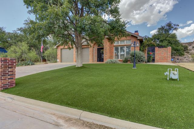 30 W Lakeshore Drive, Ransom Canyon, TX 79366