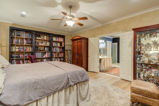 30 W Lakeshore Drive, Ransom Canyon, TX 79366