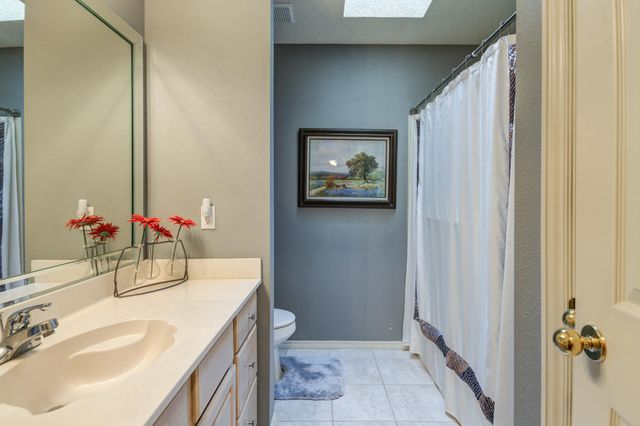 30 W Lakeshore Drive, Ransom Canyon, TX 79366